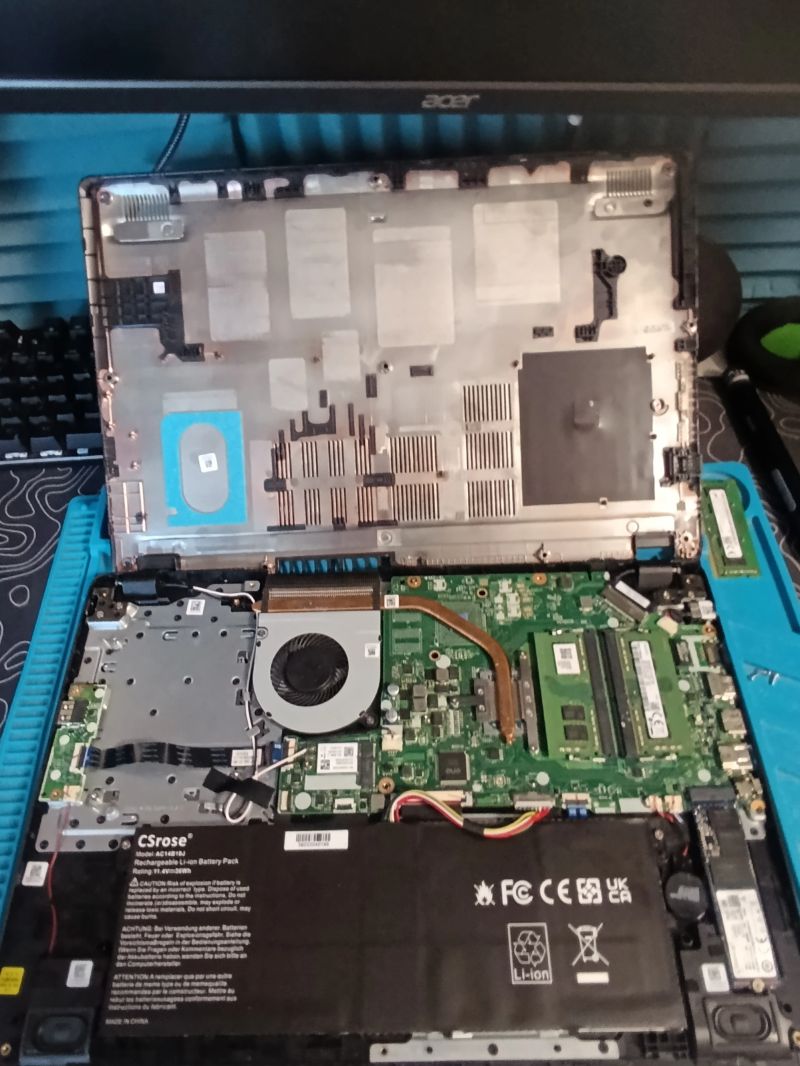 Portátil reparado